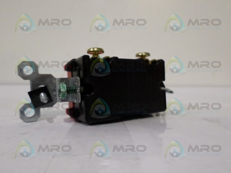 PASS & SEYMOUR CSB20AC1-ICC8 SINGLE POLE TOGGLE SWITCH NSMP