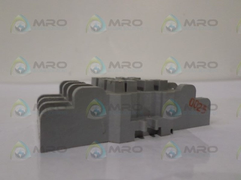 POTTER & BRUMFIELD 27E121 RELAY SOCKET  NSNP