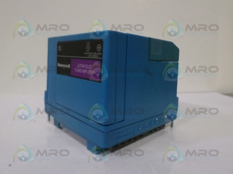 HONEYWELL RM7888A1027 BURNER CONTROL UNMP