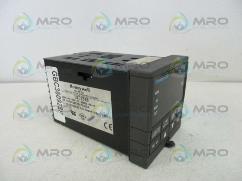 HONEYWELL DC330E-KE-000-20-000000-00-0 TEMPERATURE CONTROLLER  UNMP