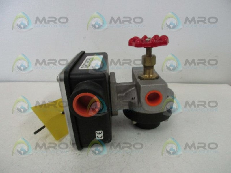 UNIVERSAL SN-ASB5GMV-4-300V.9-A2NU-2.50-5U FLOW MONITOR  NSNP