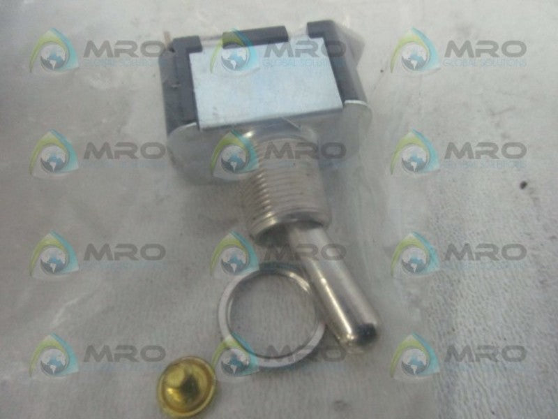 MCGILL 20A 250VAC 1HP TOGGLE SWITCH  NSNP IN BAG