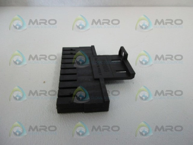 PHOENIX CONTACT STG 10 VBST 4 TERMINAL BLOCK (IN BOX)  NSNP