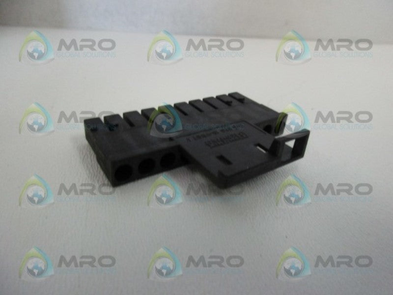 PHOENIX CONTACT STG 10 VBST 4 TERMINAL BLOCK (IN BOX)  NSNP