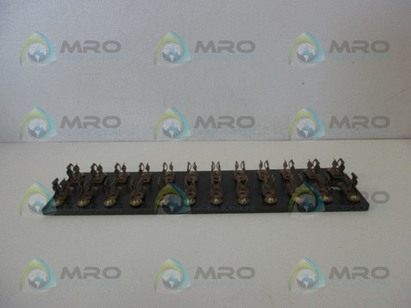 BUSSMANN 3835-12 FUSE BLOCK  NSNP