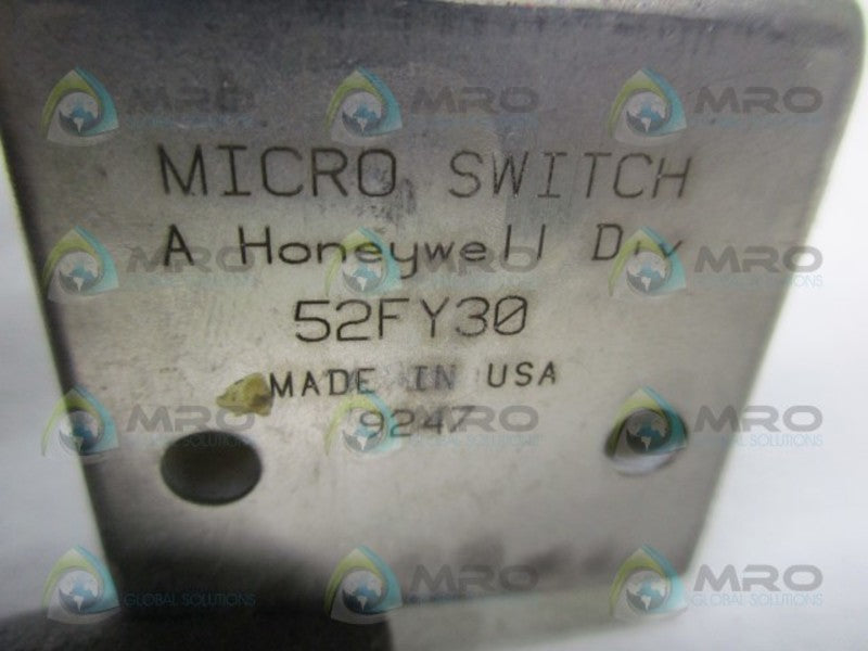 MICRO SWITCH 52FY30 PROXIMITY SENSOR  UNMP