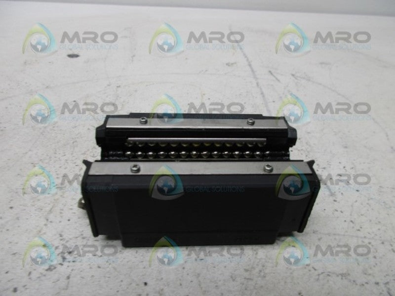 THK Y7K15 LINEAR BEARING  UNMP