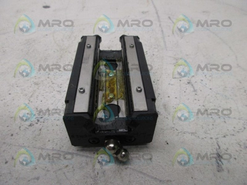 THK Y7K15 LINEAR BEARING  UNMP