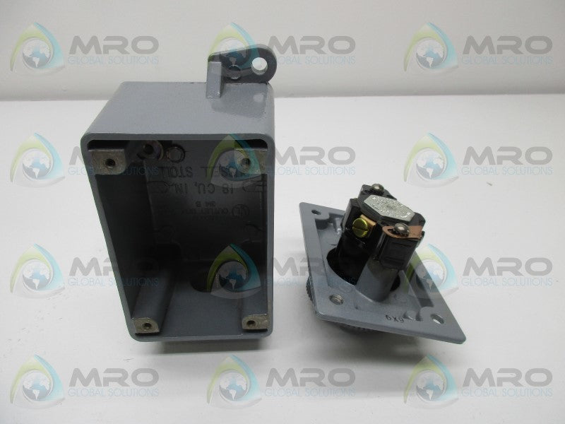RUSSELLSTOLL 3744 RECEPTACLE  NSMP