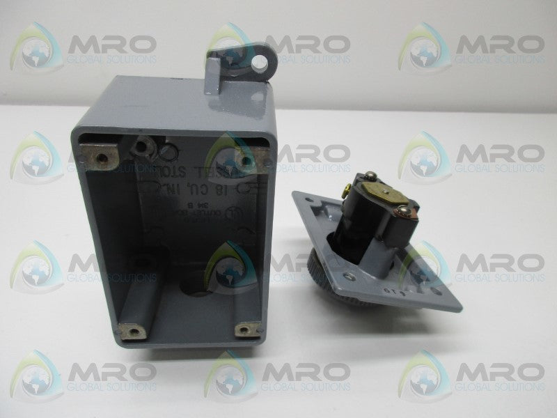 RUSSELLSTOLL 3743 RECEPTACLE  NSMP