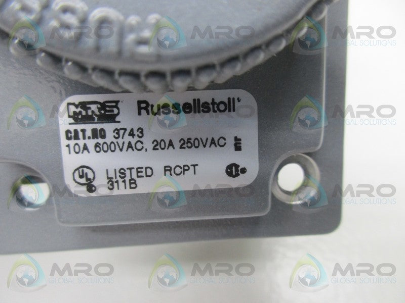 RUSSELLSTOLL 3743 RECEPTACLE  NSMP