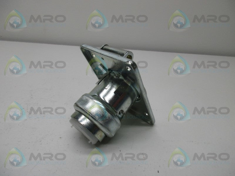 THOMAS & BETTS 8147 RECEPTACLE  NSMP