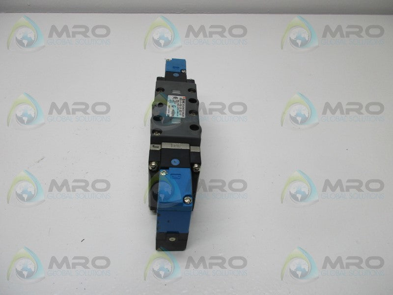 SMC VSS8-6-FJG-D-3-EZ-V1 VALVE ISO PLUG-IN BLUE COIL  UNMP