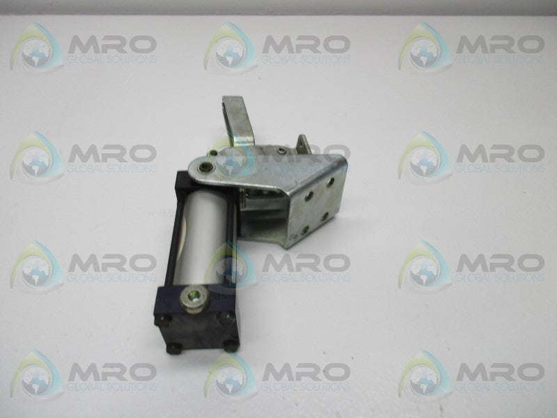 DESTACO 807250MR PNEUMATIC CLAMP CYLINDER  UNMP