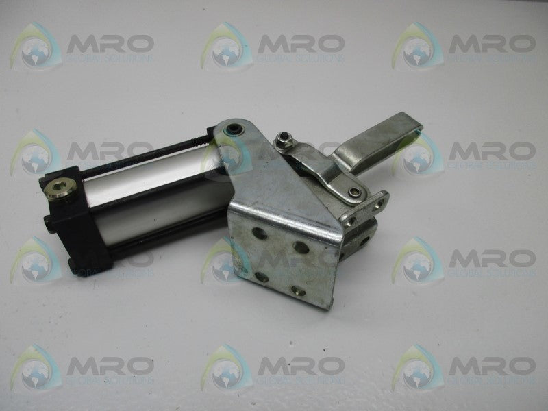 DESTACO 807250MR PNEUMATIC CLAMP CYLINDER  UNMP