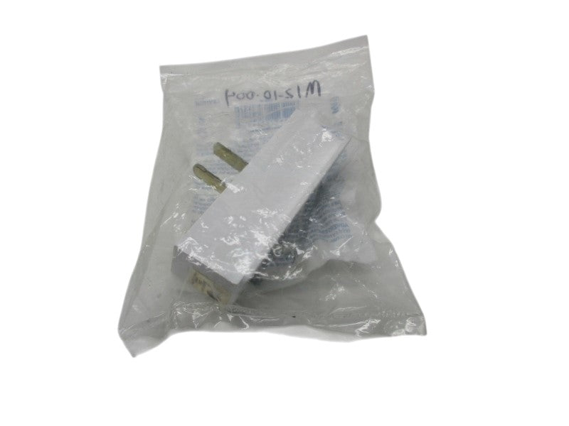LEVITON 698-W GROUNDING TRIPLE OUTLET ADAPTER  NSMP