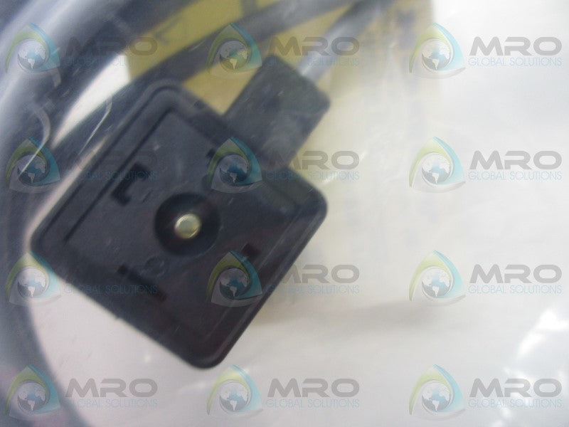 TURCK VAS22-B829-5M SENSOR CABLE  NSMP