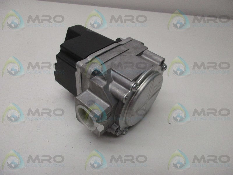 CARRIER EF-33CW271 GAS VALVE  NSMP
