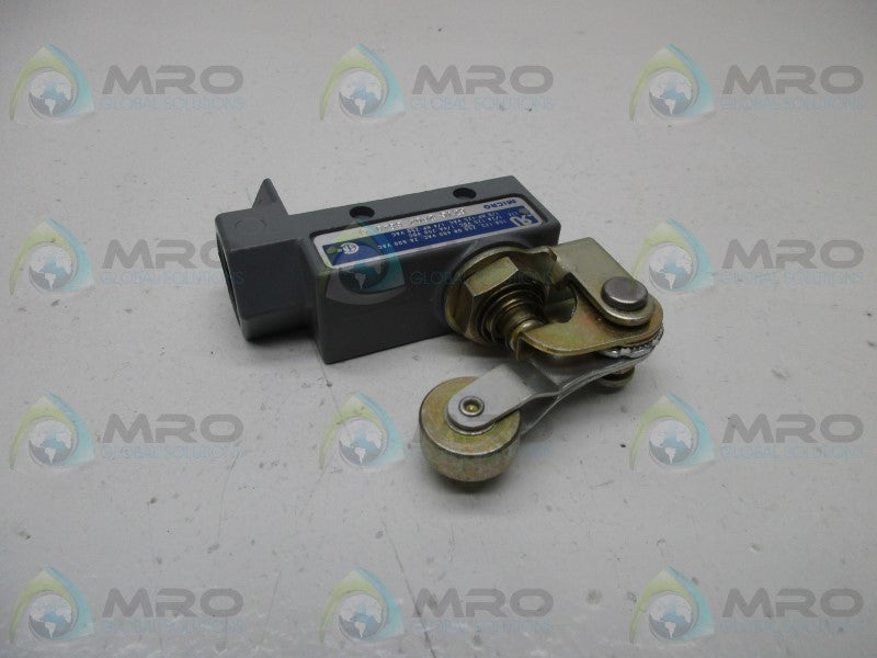 MICRO SWITCH BZV6-2RQ2 LIMIT SWITCH TOP ROLLER ARM (AS PICTURED)  NSNP