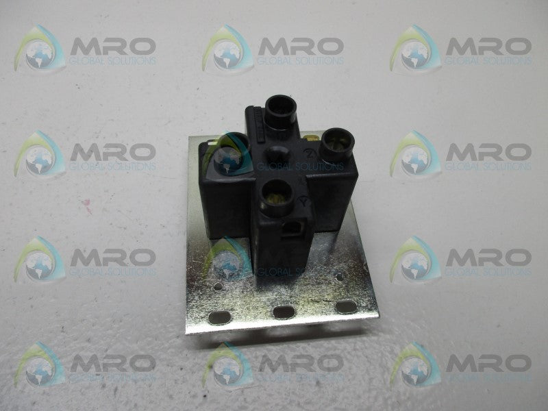 ARROW HART 8460N SINGLE RECEPTACLE  NSMP