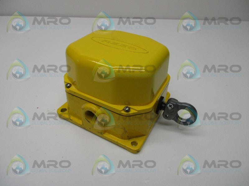 REES 04944-700 CABLE OPERATED SWITCH  UNMP