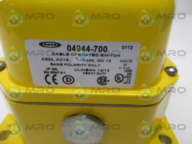 REES 04944-700 CABLE OPERATED SWITCH  UNMP