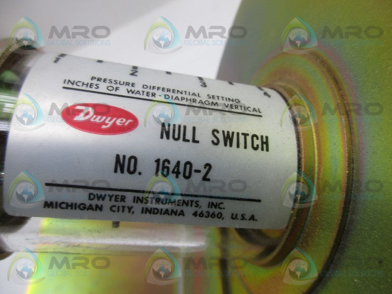 DWYER 1640-2 PRESSURE SWITCH  NSMP