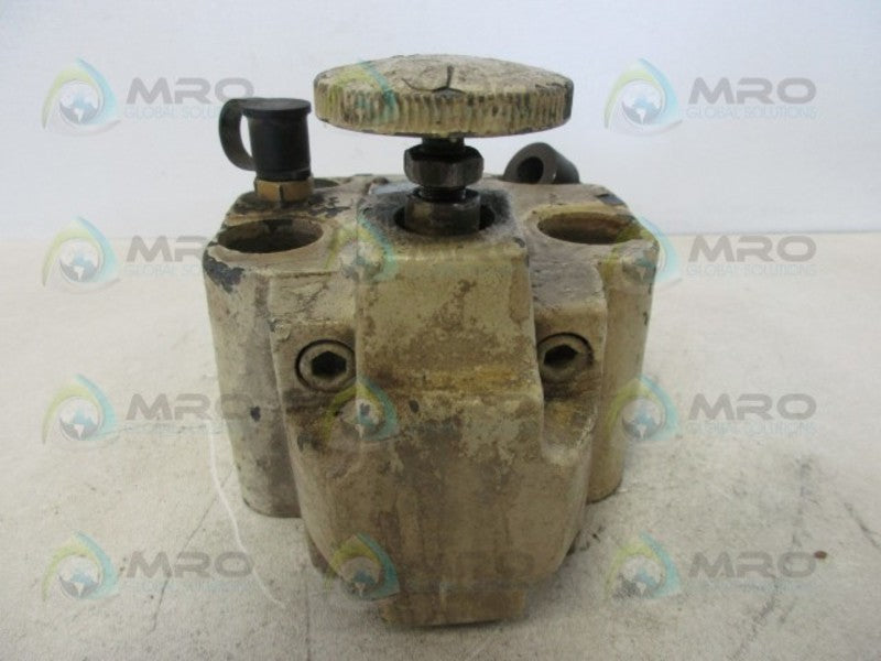 VICKERS CG-10-C-20 RELIEF VALVE/ FLOW CONTROL VALVE  UNMP