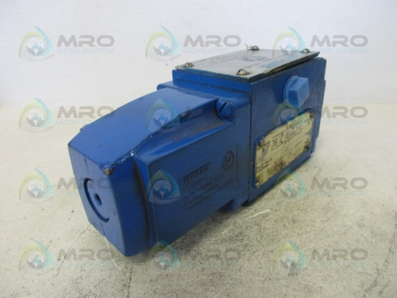 VICKERS DG4S4-017B-WB-50 DIRECTIONAL VALVE  UNMP