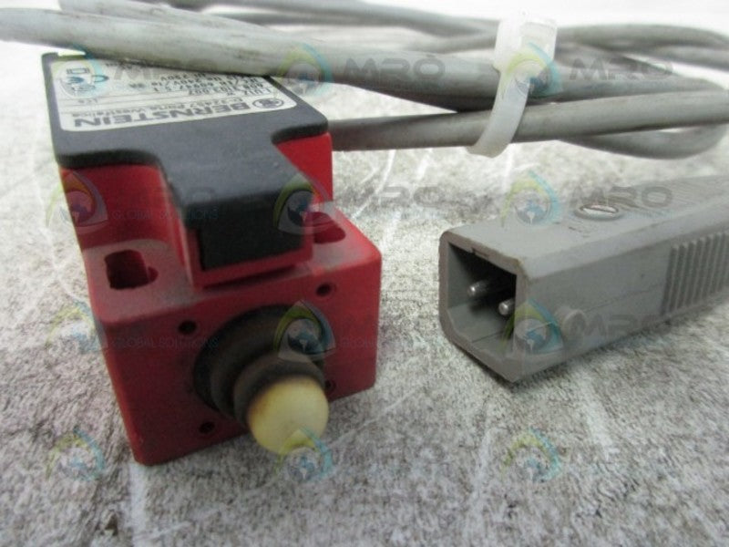BERNSTEIN D-32457 LIMIT SWITCH  UNMP