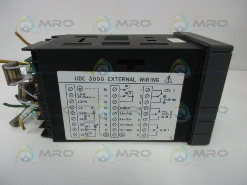HONEYWELL DC300E-E-403-22-0C00-0 TEMPERATURE CONTROLLER  UNMP