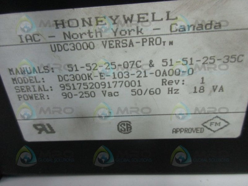HONEYWELL DC300K-E-103-21-0A00-0 TEMPERATURE CONTROLLER  UNMP