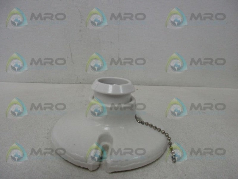 EAGLE 668-BOX PORCELAIN CEILING LAMPHOLDER PULL CHAIN  NSMP