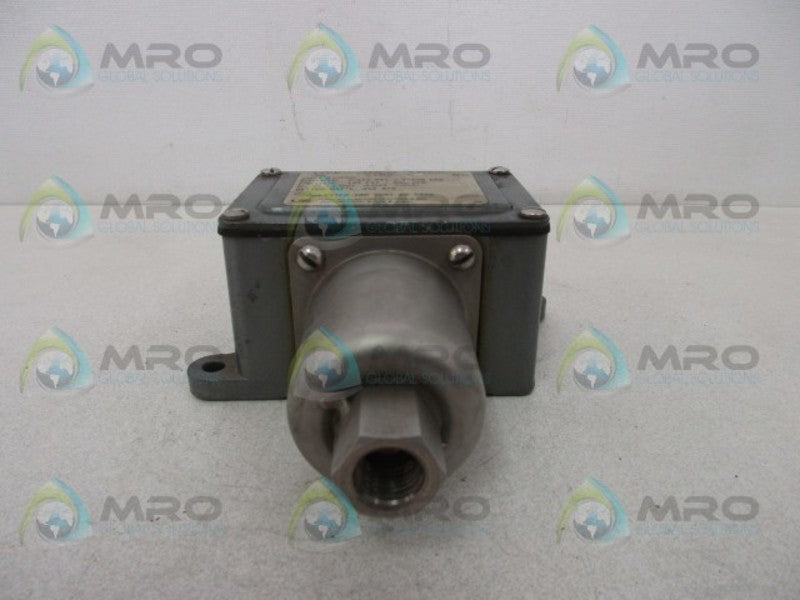 UNITED ELECTRIC J6 S156 PRESSURE CONTROL SWITCH  UNMP