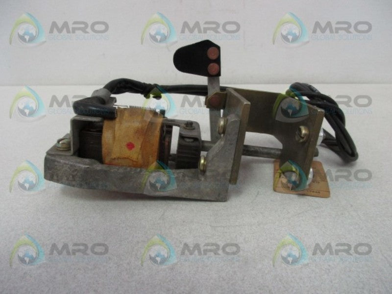 CUTLER HAMMER 5674D29G01 LEFT HAND UNDERVOLTAGE  UNMP