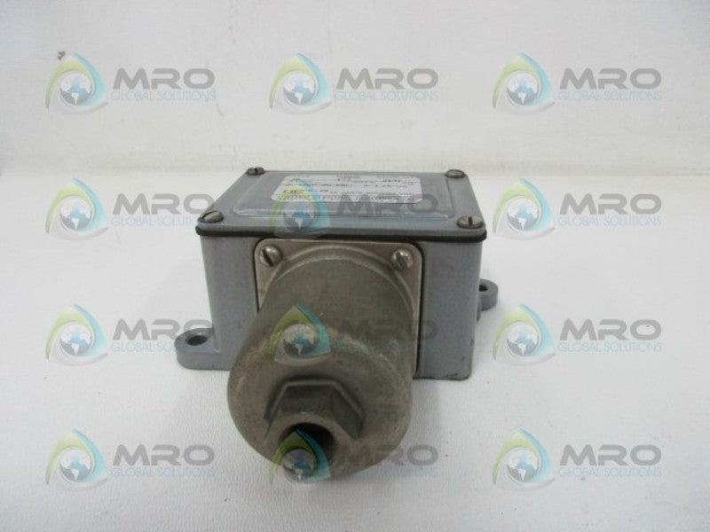 UNITED ELECTRIC J61349547 PRESSURE SWITCH  UNMP