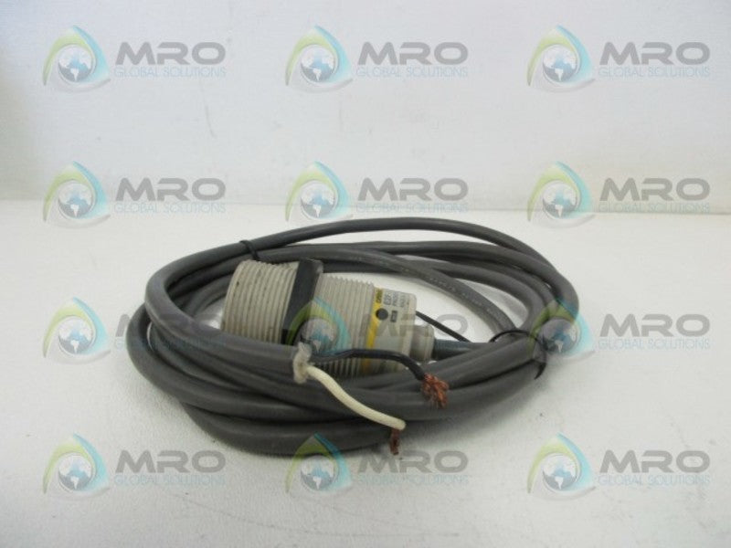 OMRON E2F-X10Y1-53US PROXIMITY SWITCH  UNMP