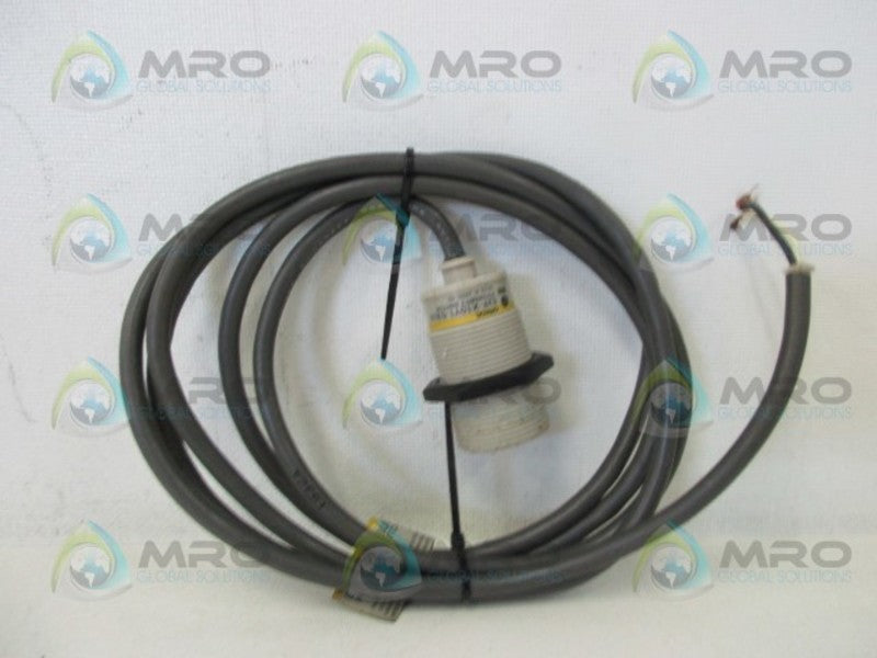 OMRON E2F-X10Y1-53US PROXIMITY SWITCH  UNMP
