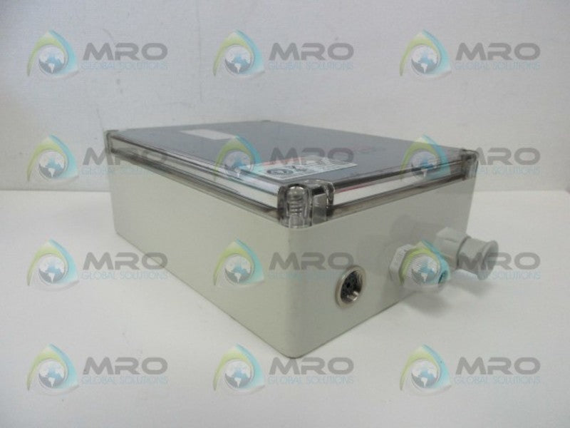 NOVASINA TR200 TEMPERATURE TRANSMITTER  UNMP