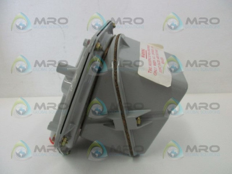 DELTA SERIES 310 PRESSURE DIFFERENCE SWITCH  NSNP