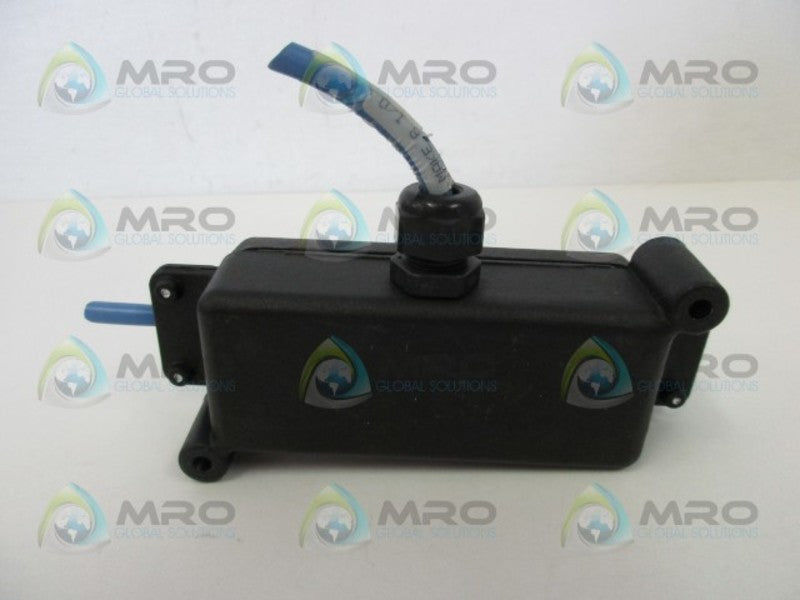 SIEMENS MODEL 500-5606 NETWORK TAP HOUSING  UNMP