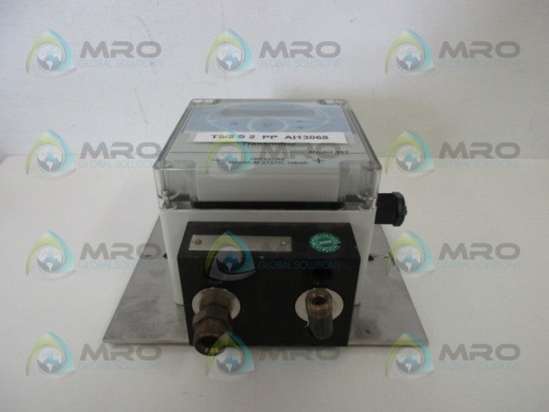 FURNESS CONTROLS FCO352-2W PRESSURE TRANSMITTER  UNMP