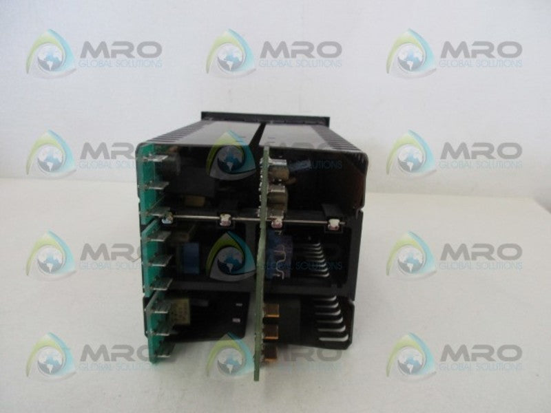 EUROTHERM 815S/4MA20/4MA20/NONE/DBD/NONE/NONE/NONE/S/ CONTROL  UNMP