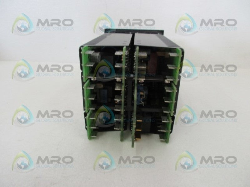 EUROTHERM 818S/4MA2/R4MA20/NONE/FHD/FLD/485/96/SN/00/ CONTROL  UNMP