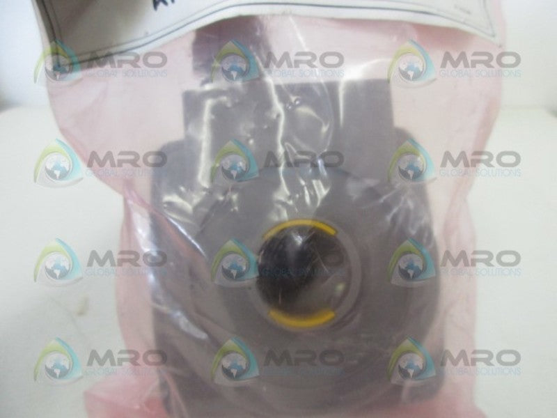 GF + SIGNET 3-8010-D UNIVERSAL MOUNT  NSMP