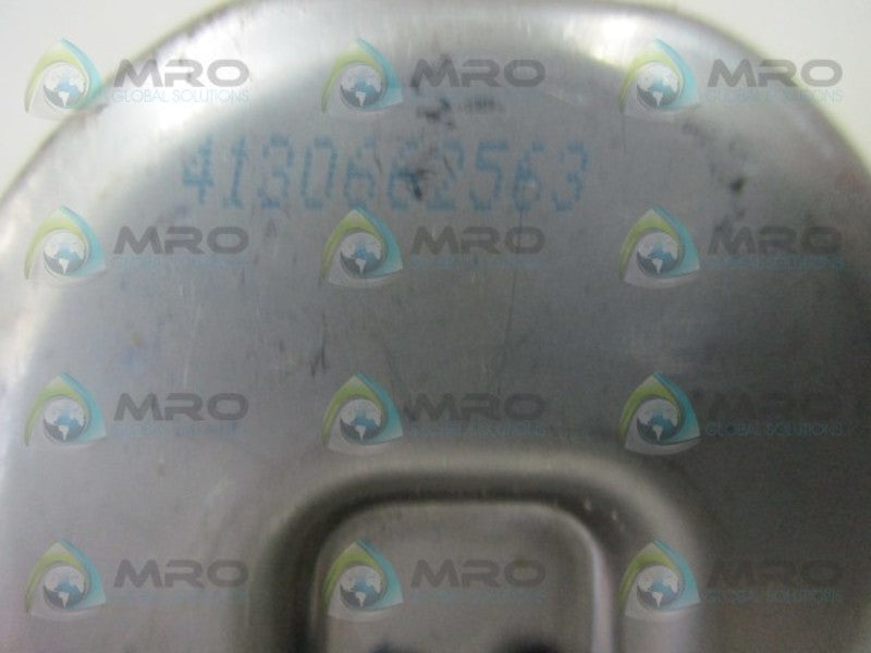 WIKA 233.12-2.25-25BAR-350PSI-1/2-CM PRESSURE GAUGE  UNMP