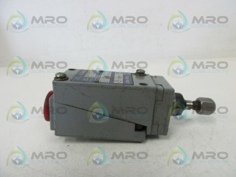 SQUARE D 9007-B54ED LIMIT SWITCH  UNMP