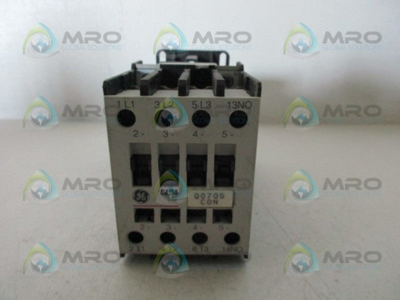 GENERAL ELECTRIC CL04D310M 24VDC CONTACTOR  UNMP