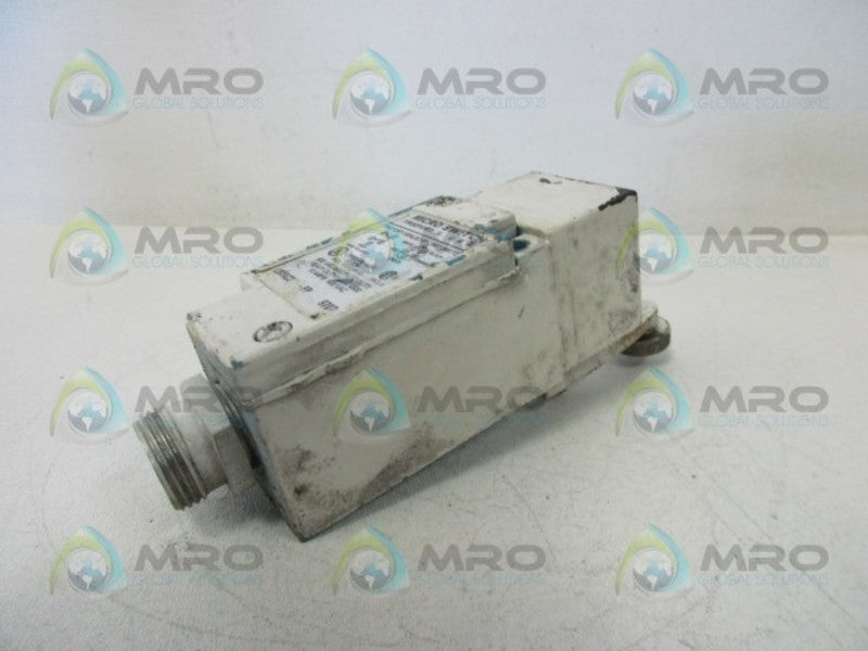 MICRO SWITCH LSYAC3KY-FP LIMIT SWITCH  UNMP