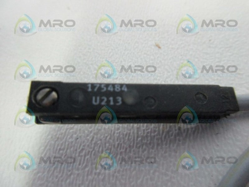 FESTO SMT-8-PS-S-LED-24-B 175484 PROXIMITY SWITCH  UNMP